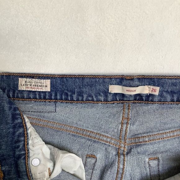 Levi's Wedgie Denim 26 - Picture 8 of 15
